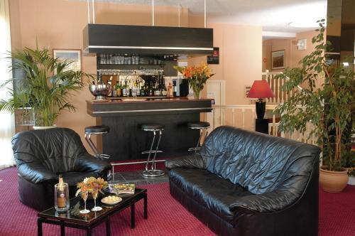 Inter-Hotel La Closerie Beaune Beaune  Buitenkant foto