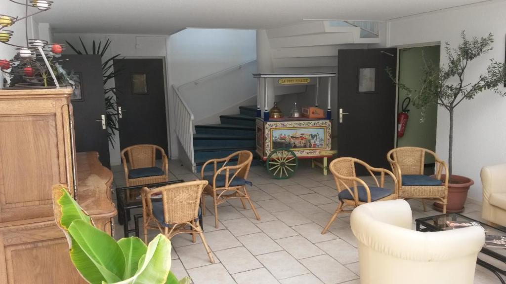 Inter-Hotel La Closerie Beaune Buitenkant foto